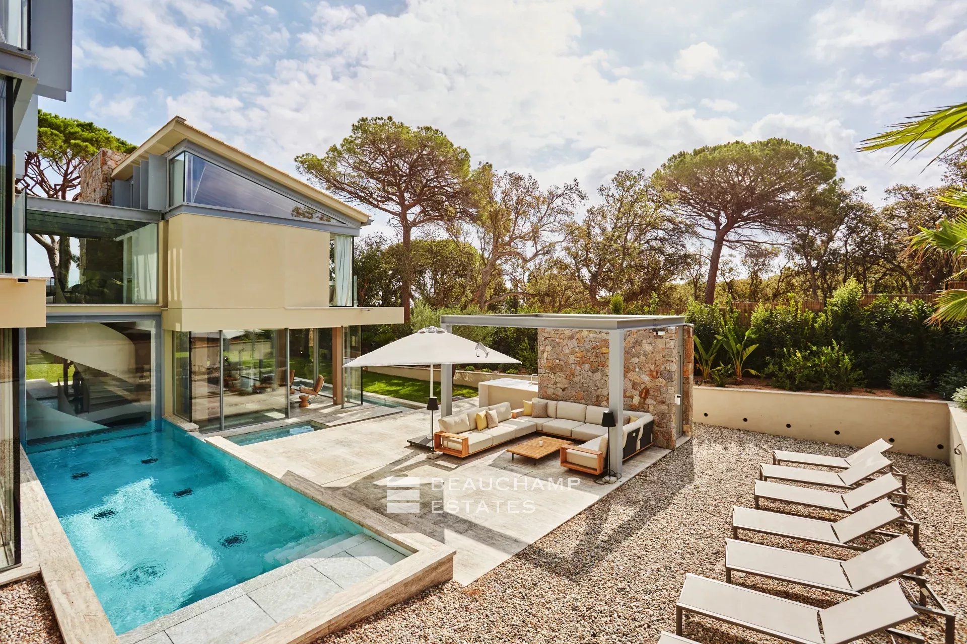 Magnifique villa dans un parc privé à Saint-Tropez