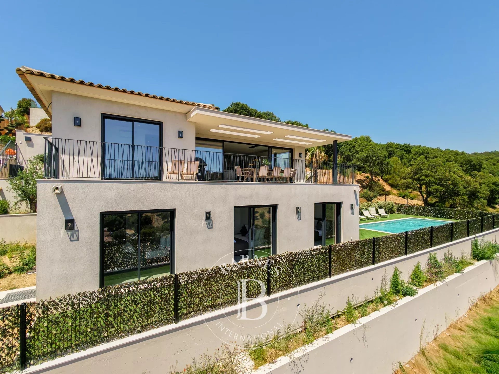 SAINTE-MAXIME -  VILLA - 5 CHAMBRES - PISCINE - GARAGE