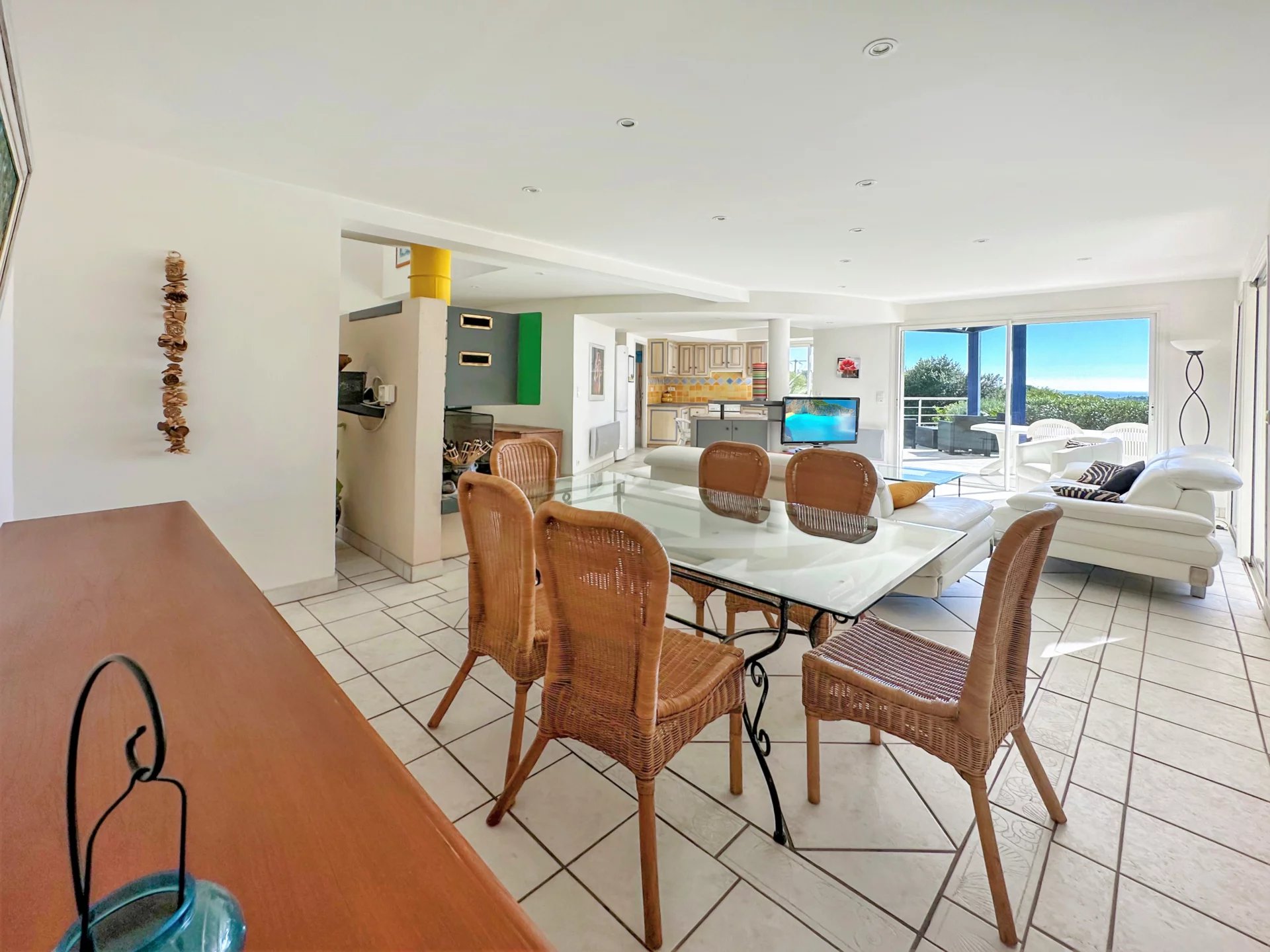 Villa vue mer à vendre proche du centre de La Croix-Valmer