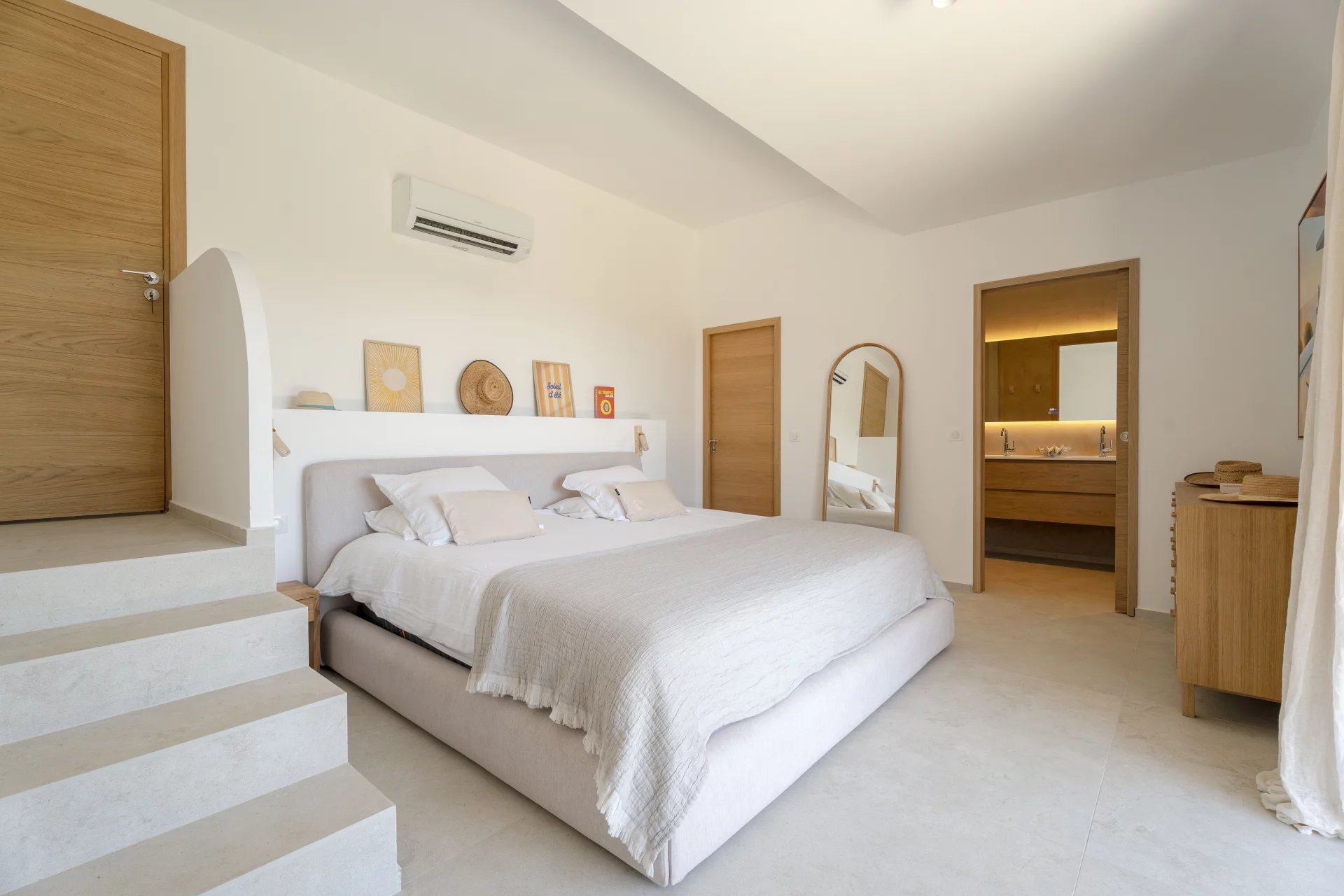 Villa contemporaine vue mer à vendre à La Croix-Valmer