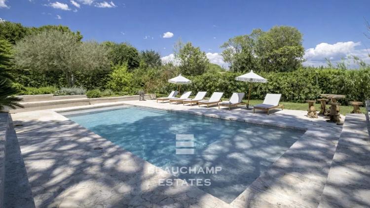 Villa néo-provençale chic à deux pas du centre ville de Saint-Tropez