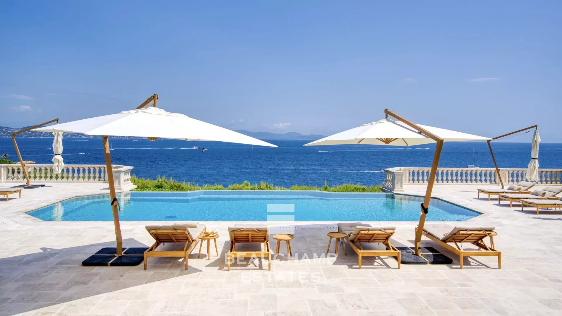 Villa provençale ultra-luxueuse située dans le prestigieux domaine des Parcs de Saint-Tropez