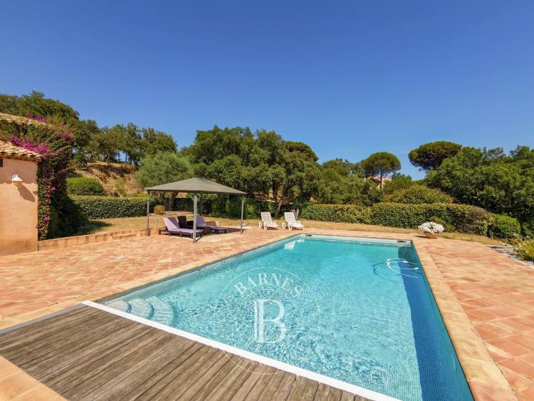 SAINTE-MAXIME - DOMAINE PRIVÉ -  VUE MER - PISCINE