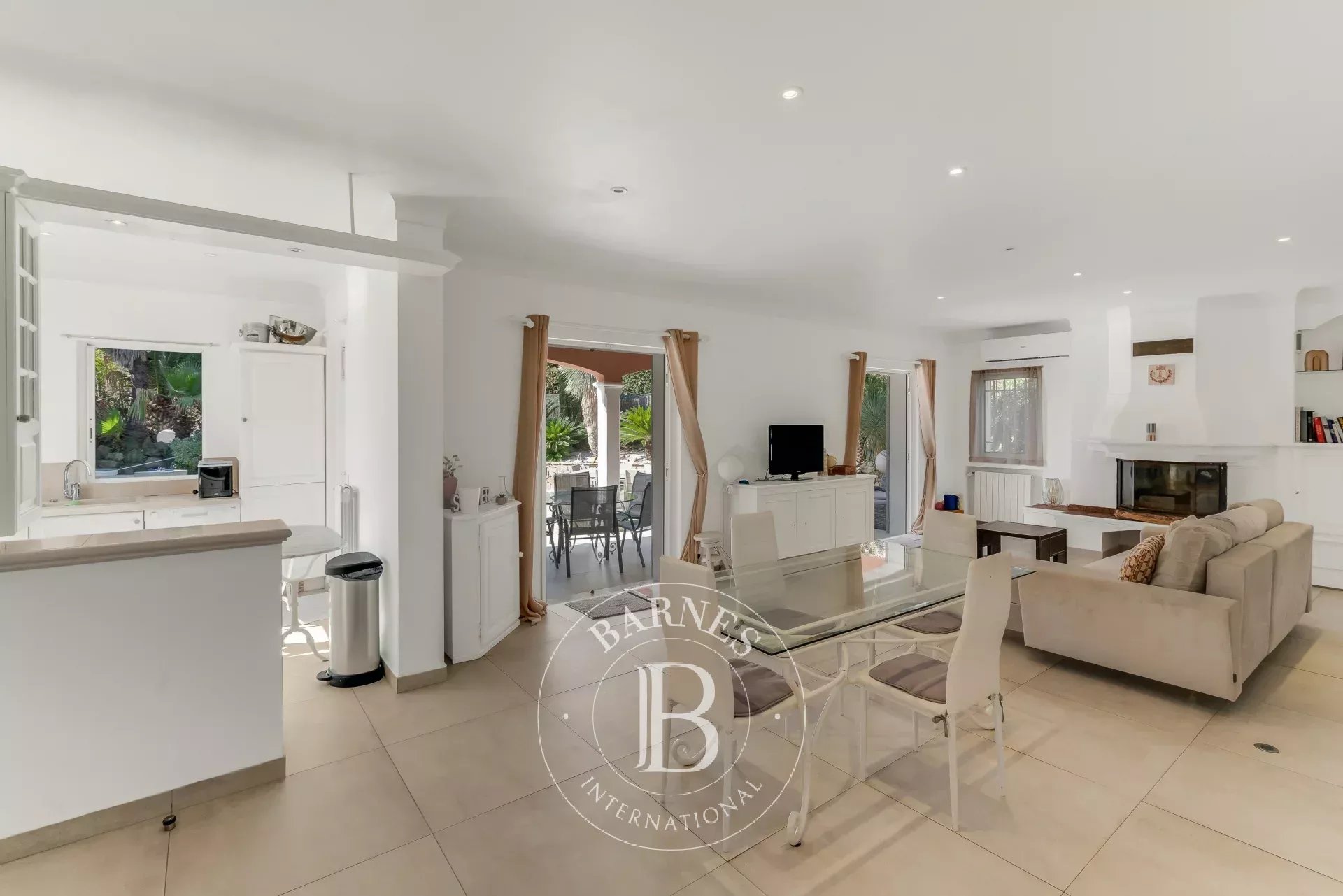 GOLFE DE SAINT TROPEZ - GASSIN - VILLA 4 CHAMBRES