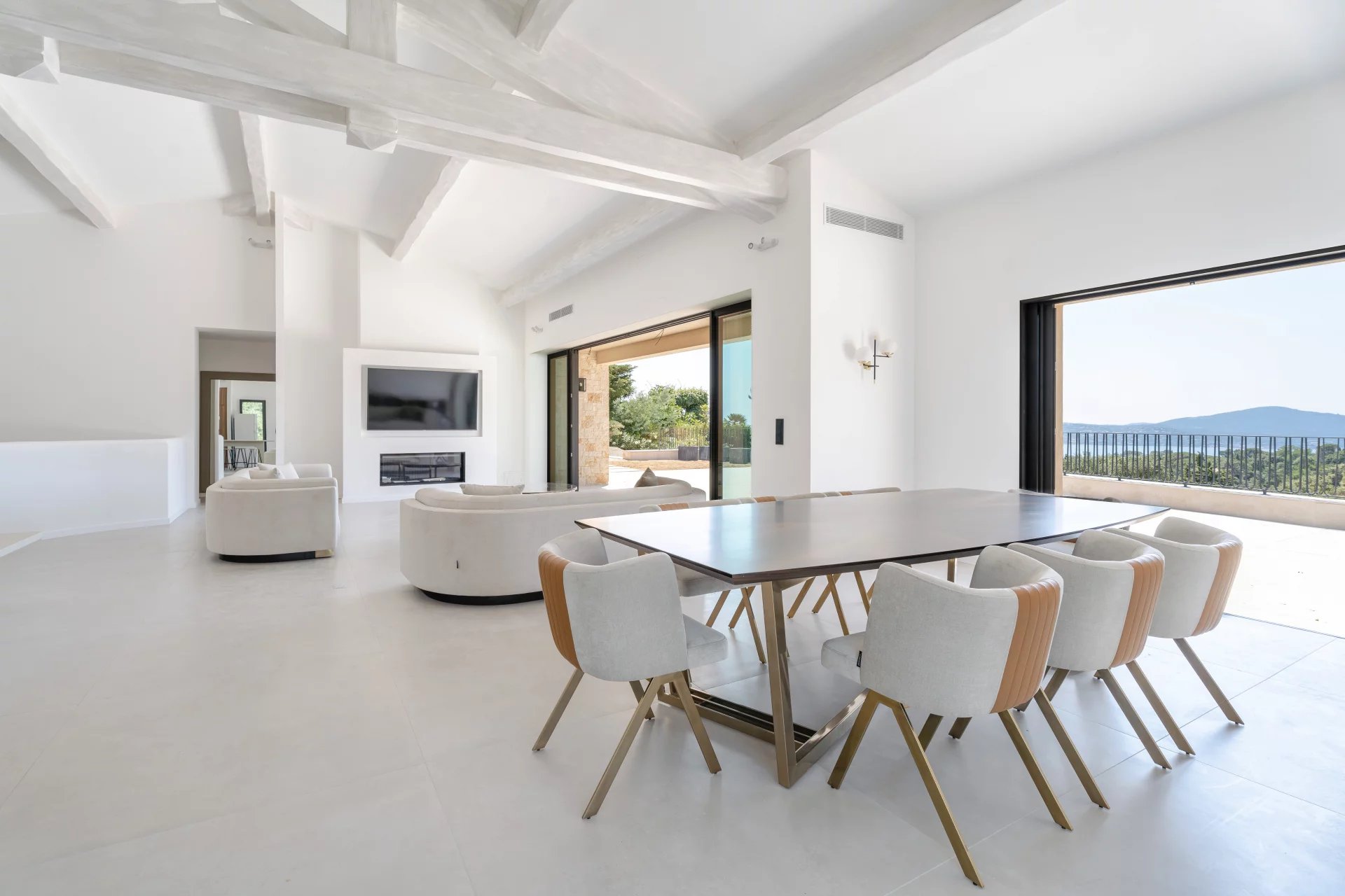 Villa vue mer à vendre à Grimaud – Domaine sécurisé Beauvallon Bartole