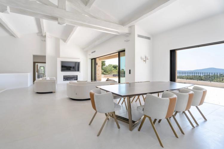 Villa vue mer à vendre à Grimaud – Domaine sécurisé Beauvallon Bartole