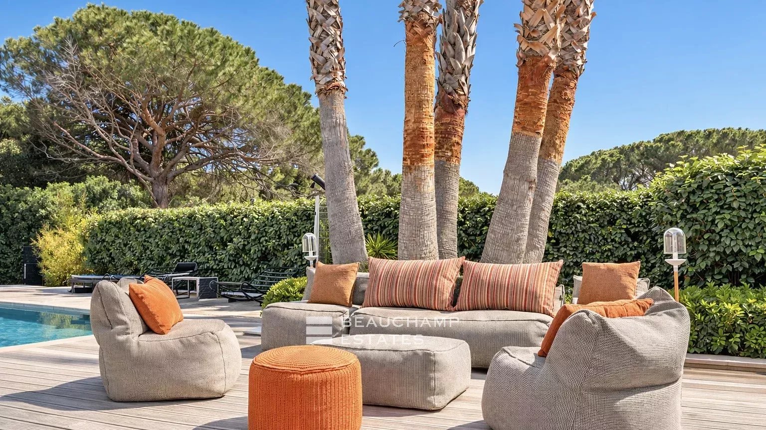 Villa contemporaine intimiste de luxe à pieds des plages de Pampelonne