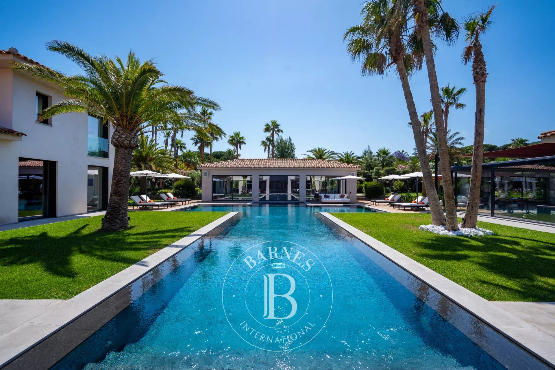 SAINT-TROPEZ - LUXUEUSE VILLA NEUVE - 7 CHAMBRES