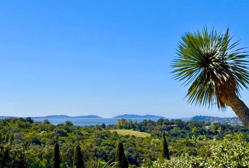 Villa vue mer proche centre et plage La Croix-Valmer