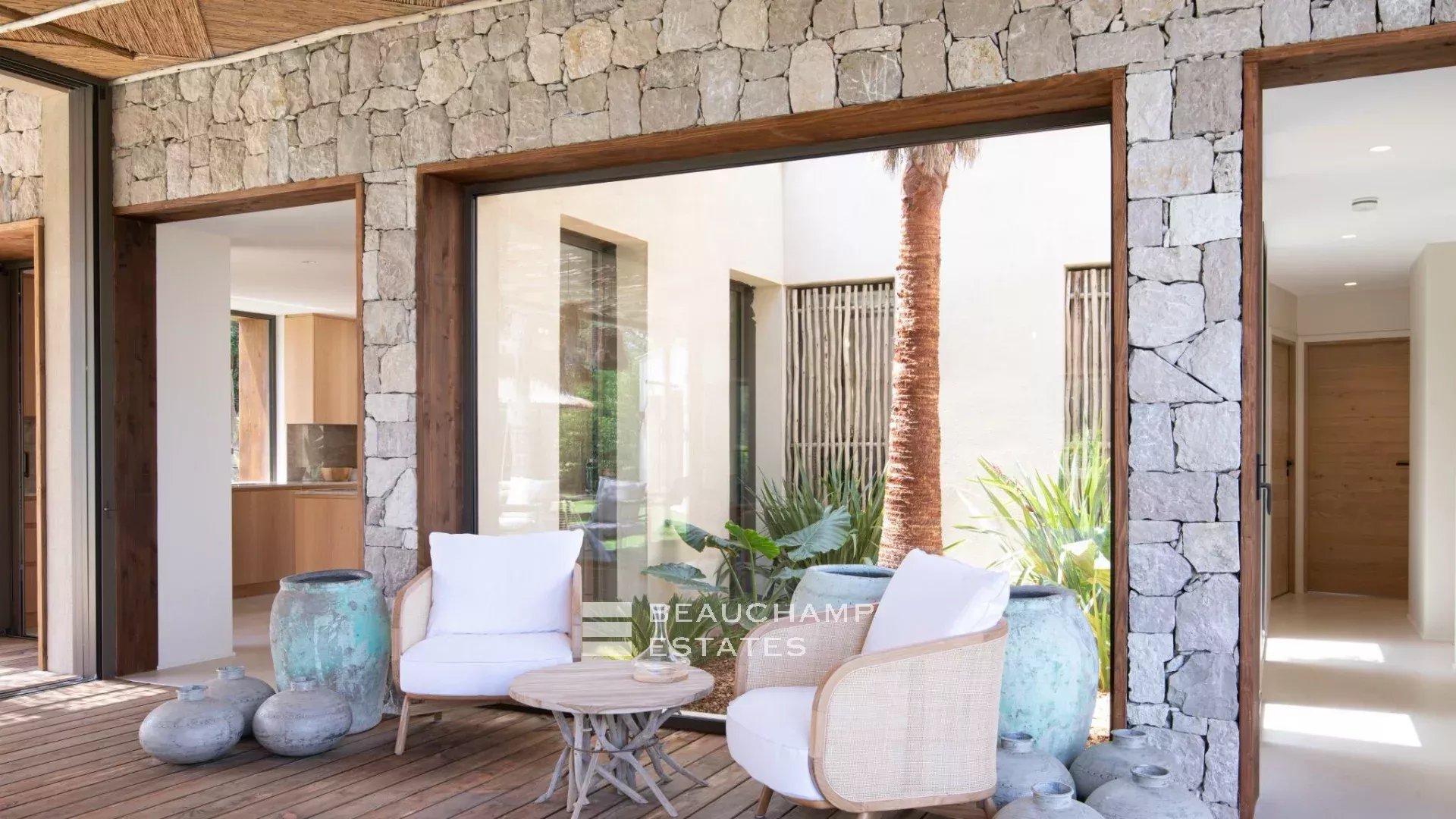 Villa luxueuse esprit balinaise située à Ramatuelle à quelques minutes des plages de Pampelonne