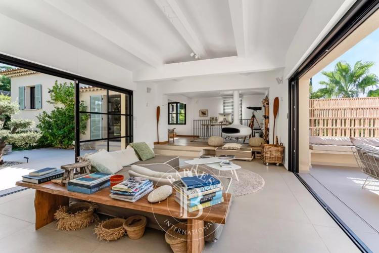 PROCHE DE SAINT TROPEZ - GASSIN - DOMAINE PRIVE - VUE MER