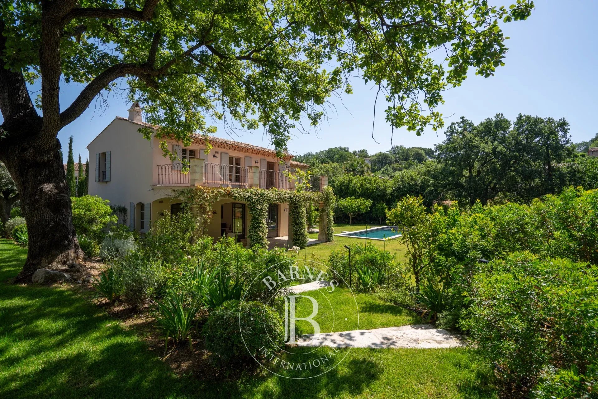 SAINT-TROPEZ – VILLAGE À PIED – PROPRIÉTÉ DE DEUX VILLAS