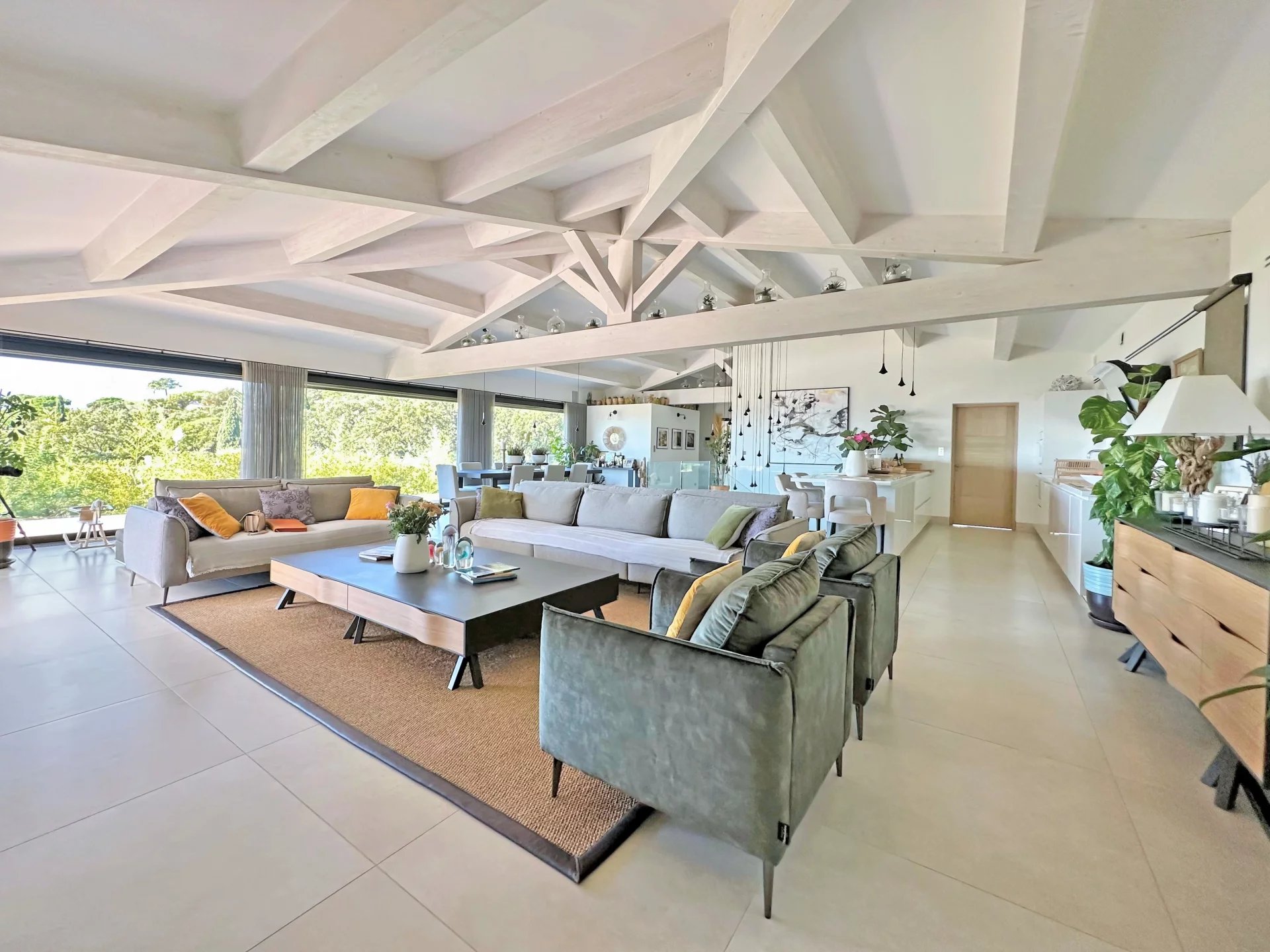 Villa vue mer à vendre à Beauvallon Bartole