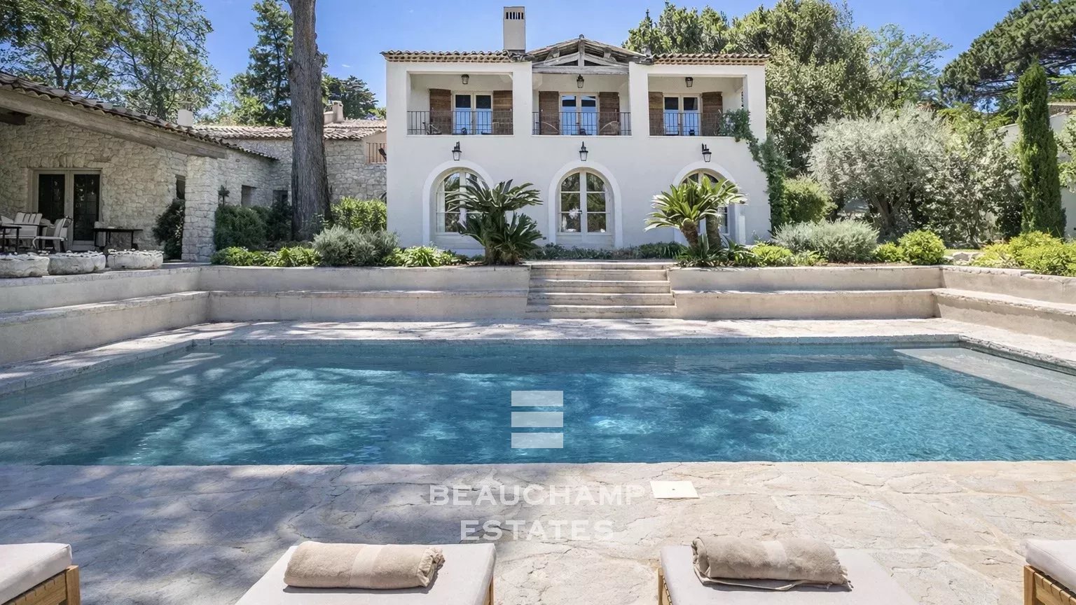 Villa néo-provençale chic à deux pas du centre ville de Saint-Tropez
