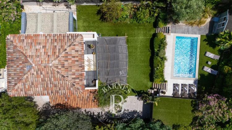 SAINT-TROPEZ - DOMAINE PRIVE - MAISON AVEC 4 CHAMBRES ET PISCINE
