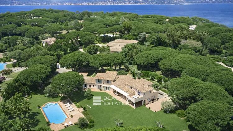 Saint-Tropez , Les Parcs - Propriété de charme à quelques minutes de St Tropez dans un domaine privé