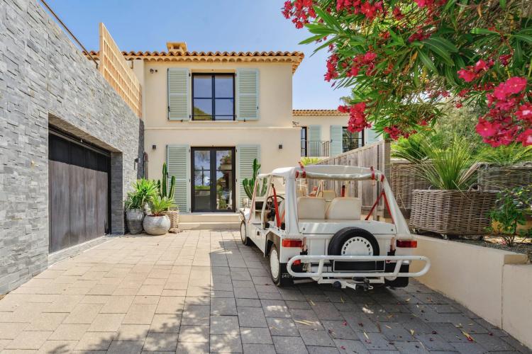 Villa vue mer à vendre à Sinopolis