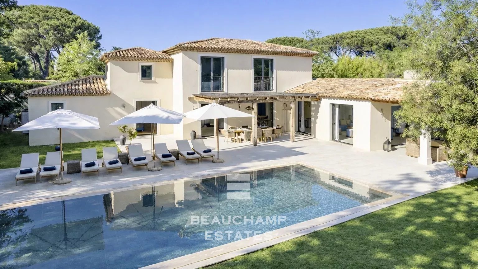 Propriété neuve à pieds de la plage des Salins et du centre de Saint-Tropez