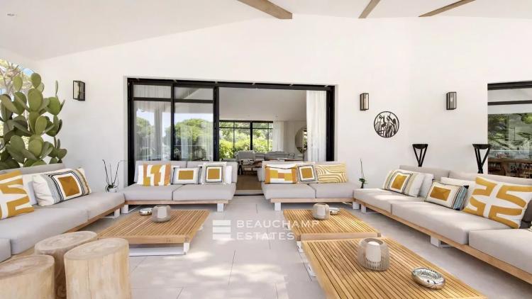 Villa contemporaine ultra luxueuse dans le prestigieux domaine des Parcs de Saint-Tropez.