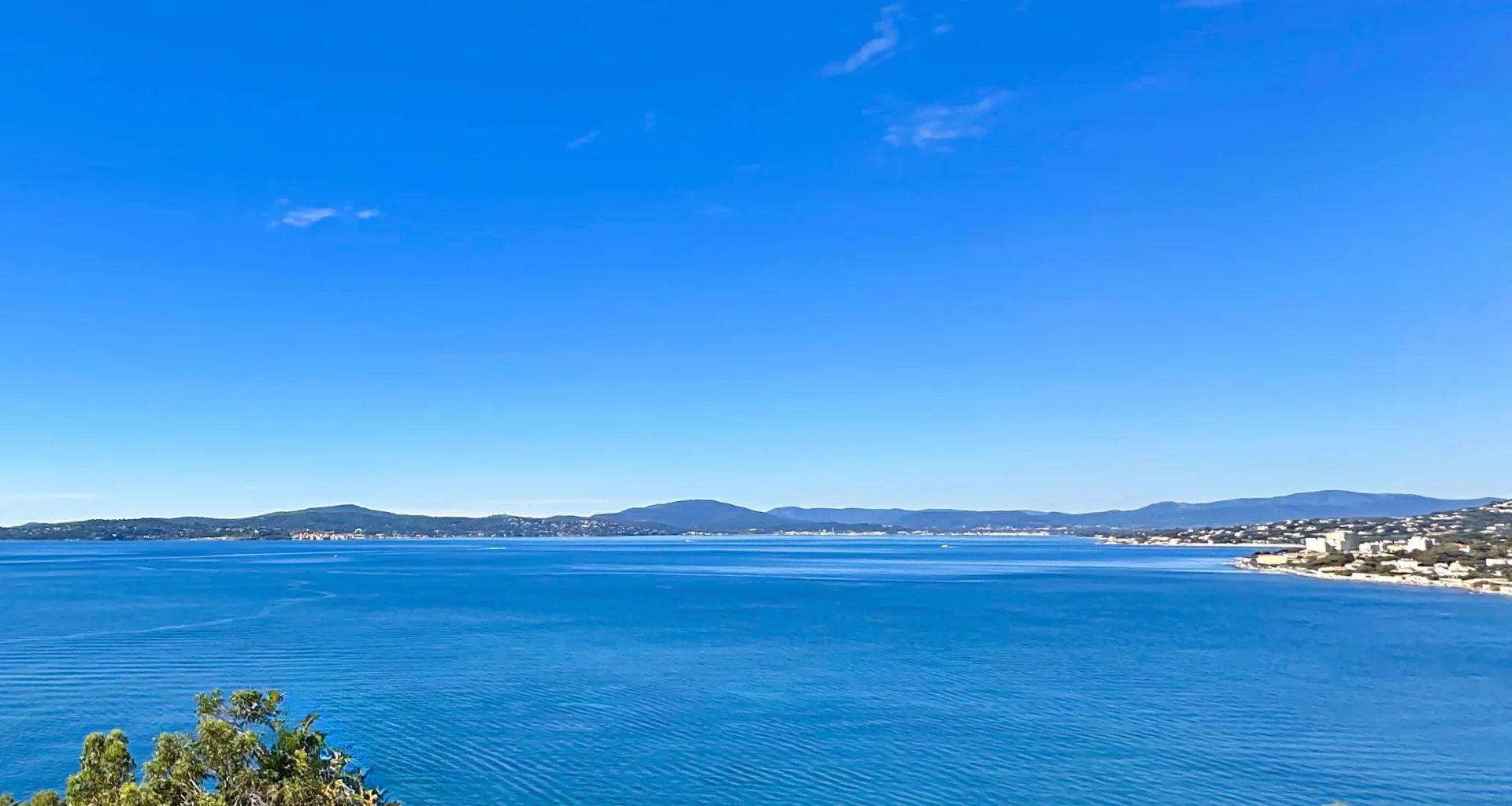 Villa vue mer panoramique à vendre à Sainte-Maxime