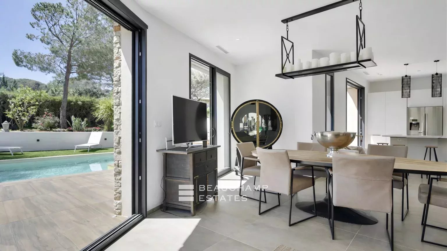 Villa moderne proche de la plage des Salins, dans un domaine privé et sécurisé