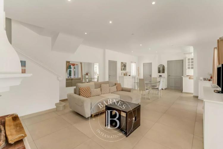 GOLFE DE SAINT TROPEZ - GASSIN - VILLA 4 CHAMBRES