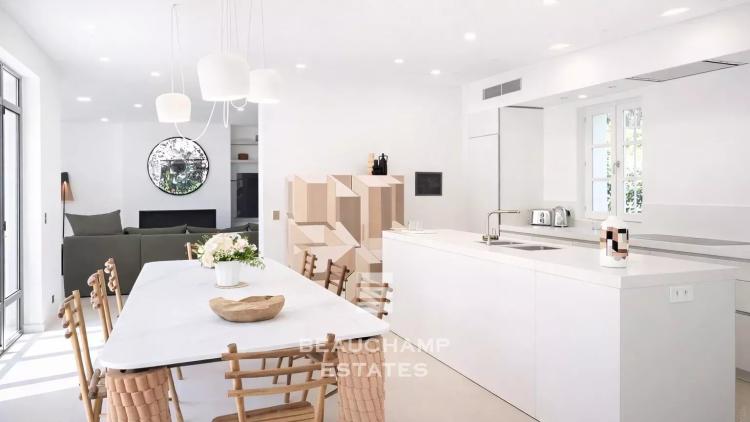 Somptueuse villa au coeur de Saint-Tropez, à pieds de la place des Lices