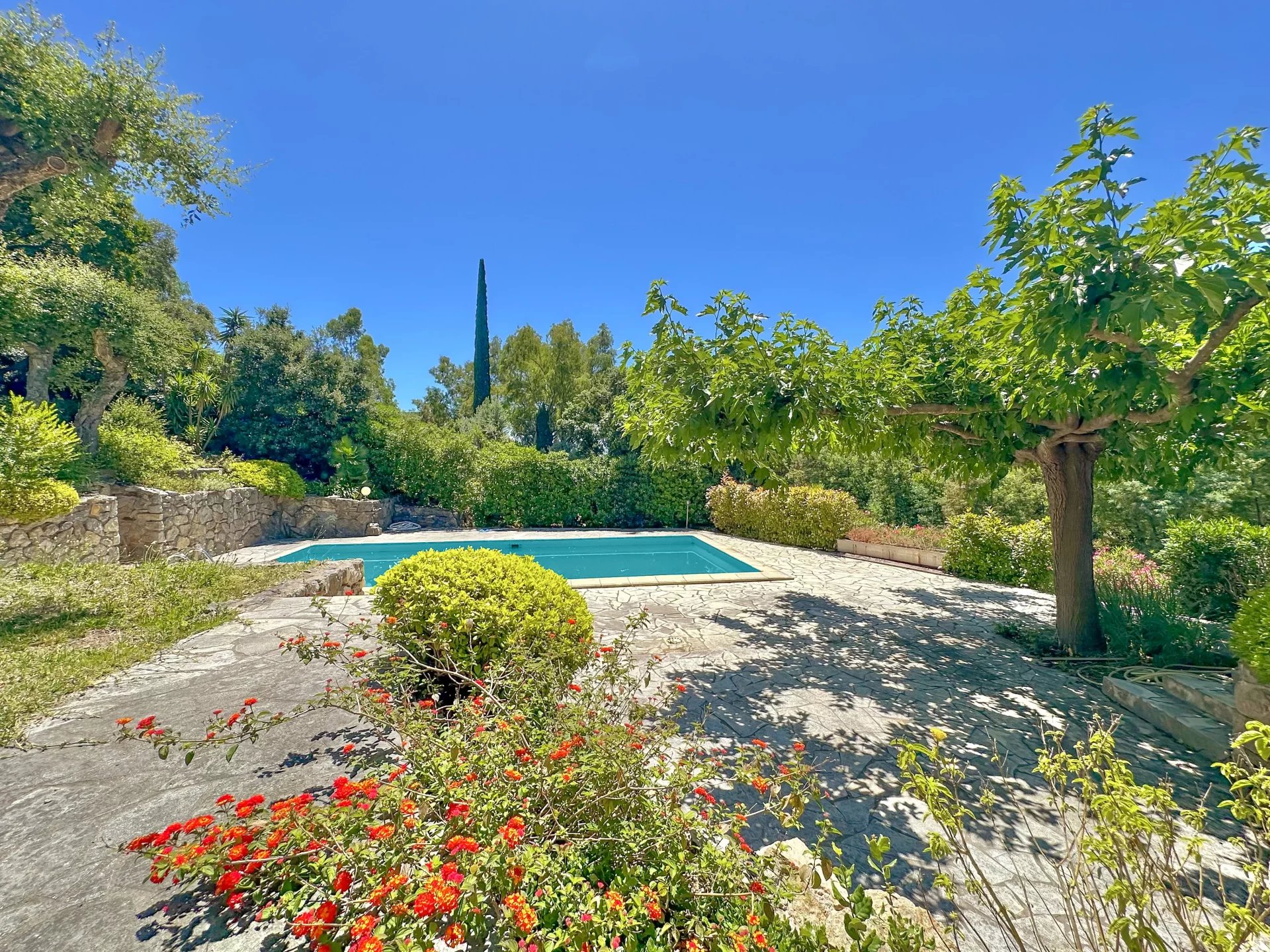 Villa à vendre à pied des plages