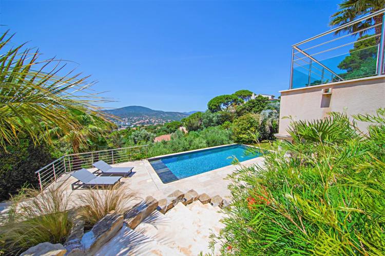 Villa vue mer à vendre au Sémaphore à Sainte-Maxime