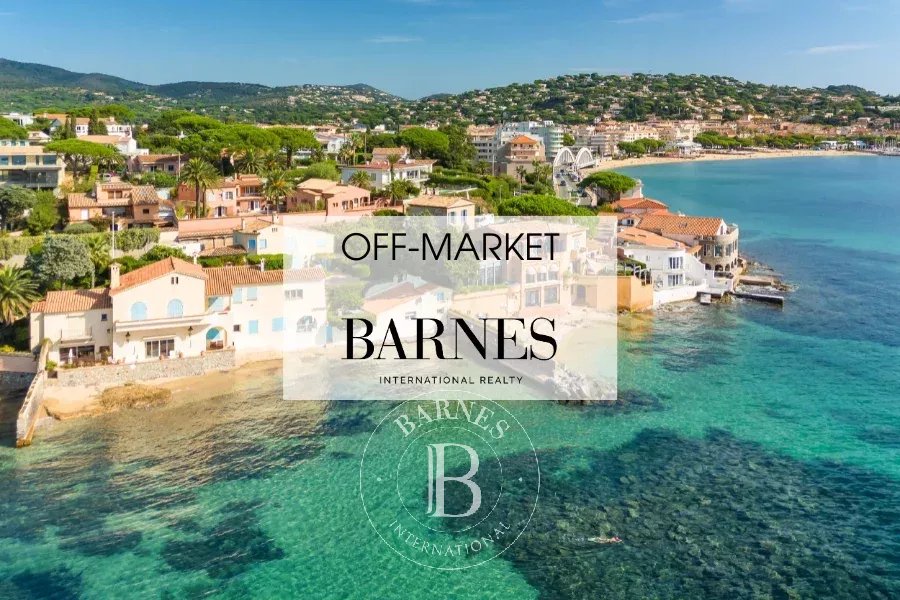 SAINTE-MAXIME - VILLA EN BORDURE DE GOLF - CALME - PISCINE