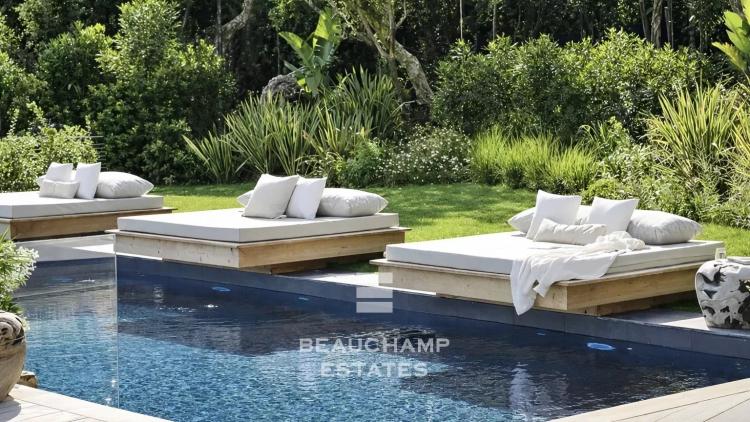 Saint-Tropez Les parcs - Propriété prestigieuse avec accès direct à la mer