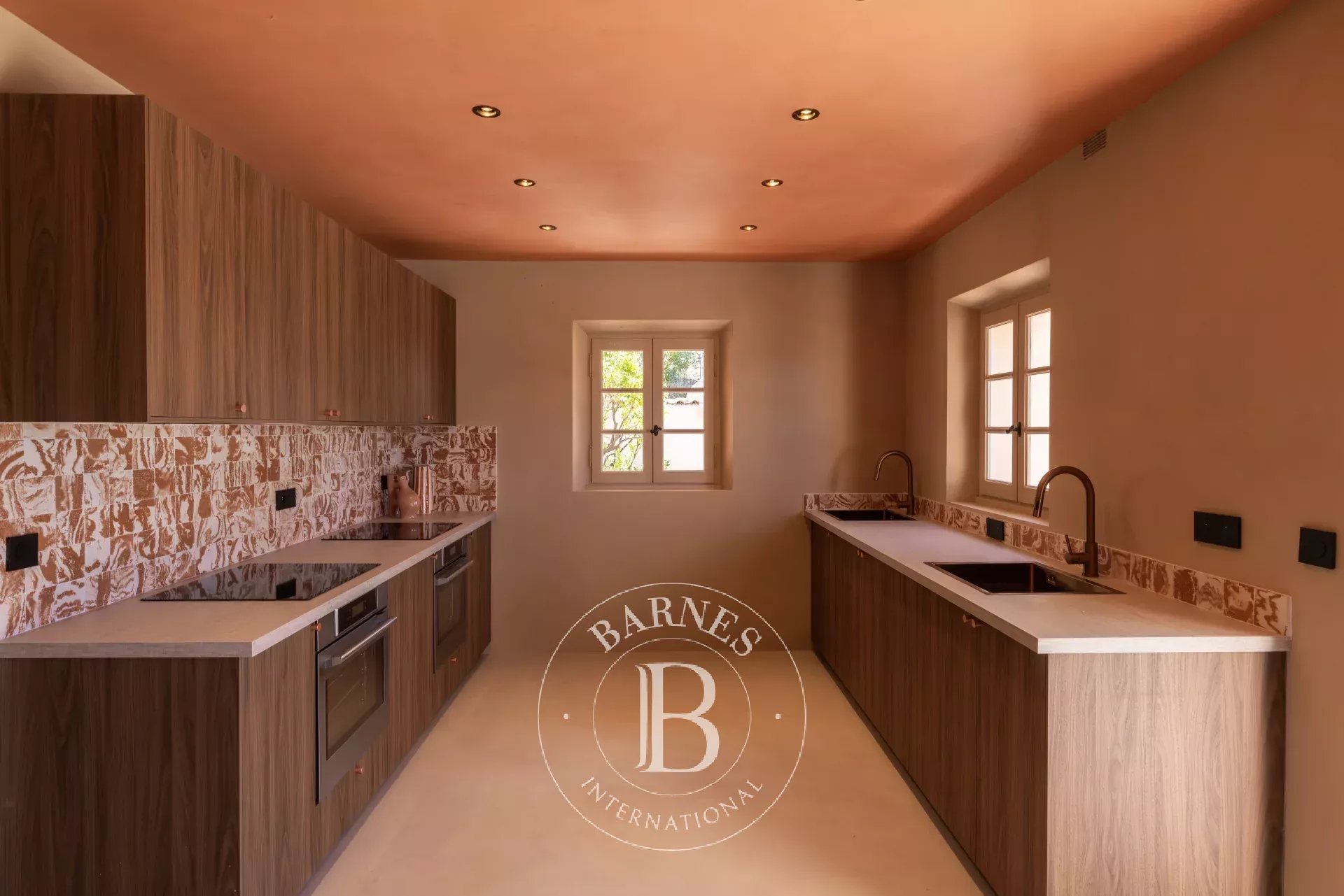 LOCATION SAISONNIERE - Villa Grimaud - Vue dégagée