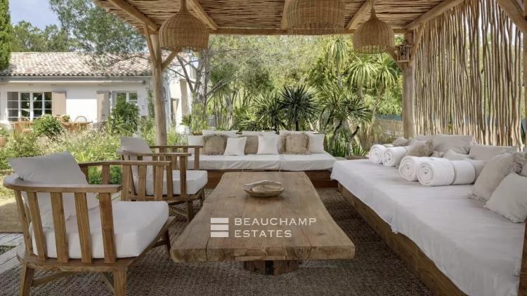 Villa bohème chic à deux pas de la plage des Canoubiers et du centre de Saint-Tropez
