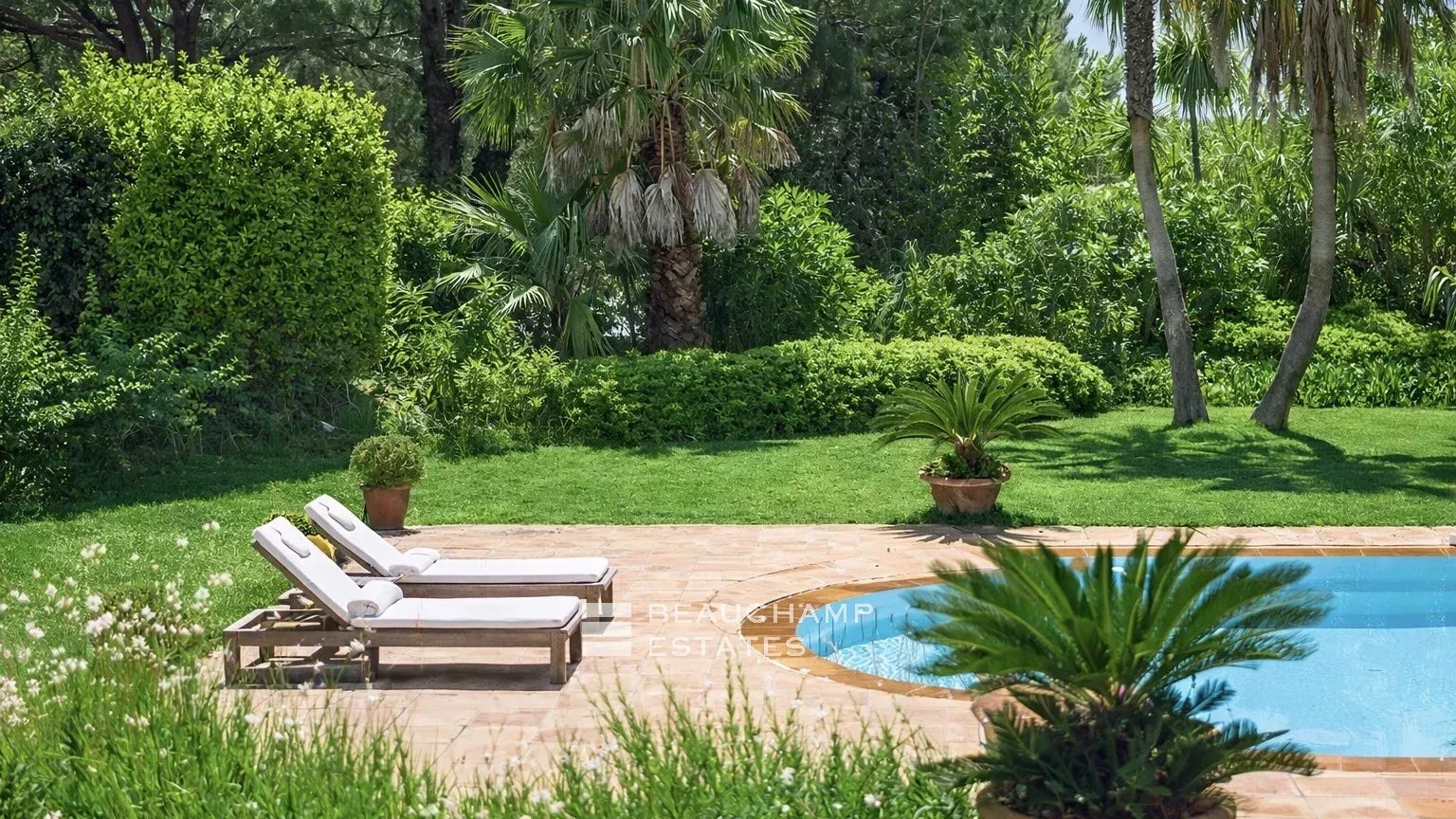 Saint-Tropez , Les Parcs - Propriété de charme à quelques minutes de St Tropez dans un domaine privé