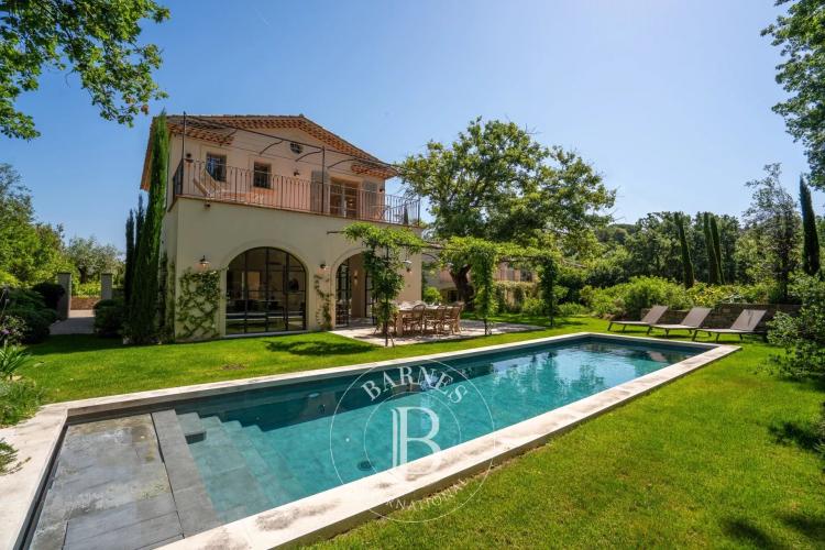 SAINT-TROPEZ – VILLAGE À PIED – PROPRIÉTÉ DE DEUX VILLAS