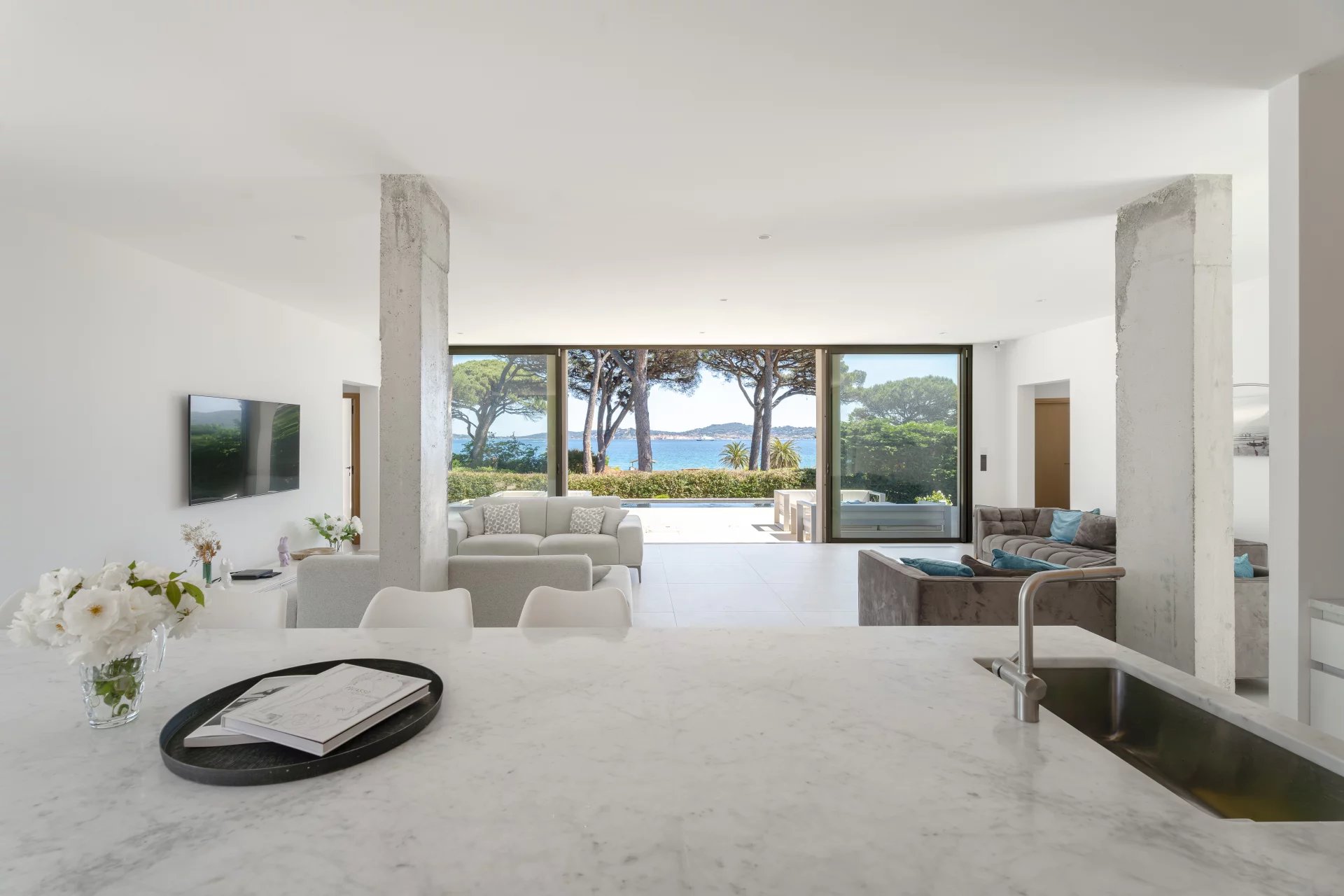 Villa vue mer panoramique à vendre à pied des plages