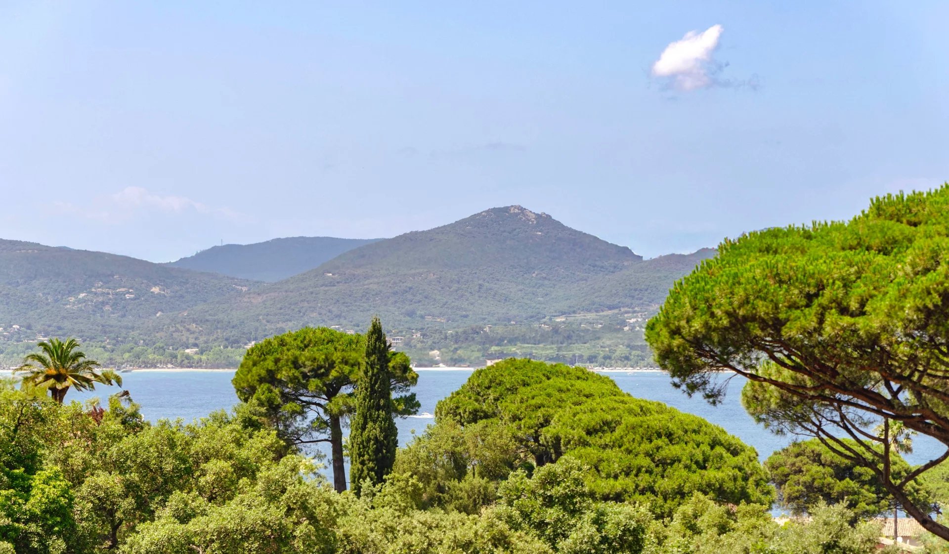 Villa vue mer à vendre à Sinopolis