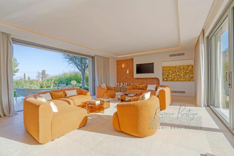 Saint-Tropez – Villa avec vue mer et village