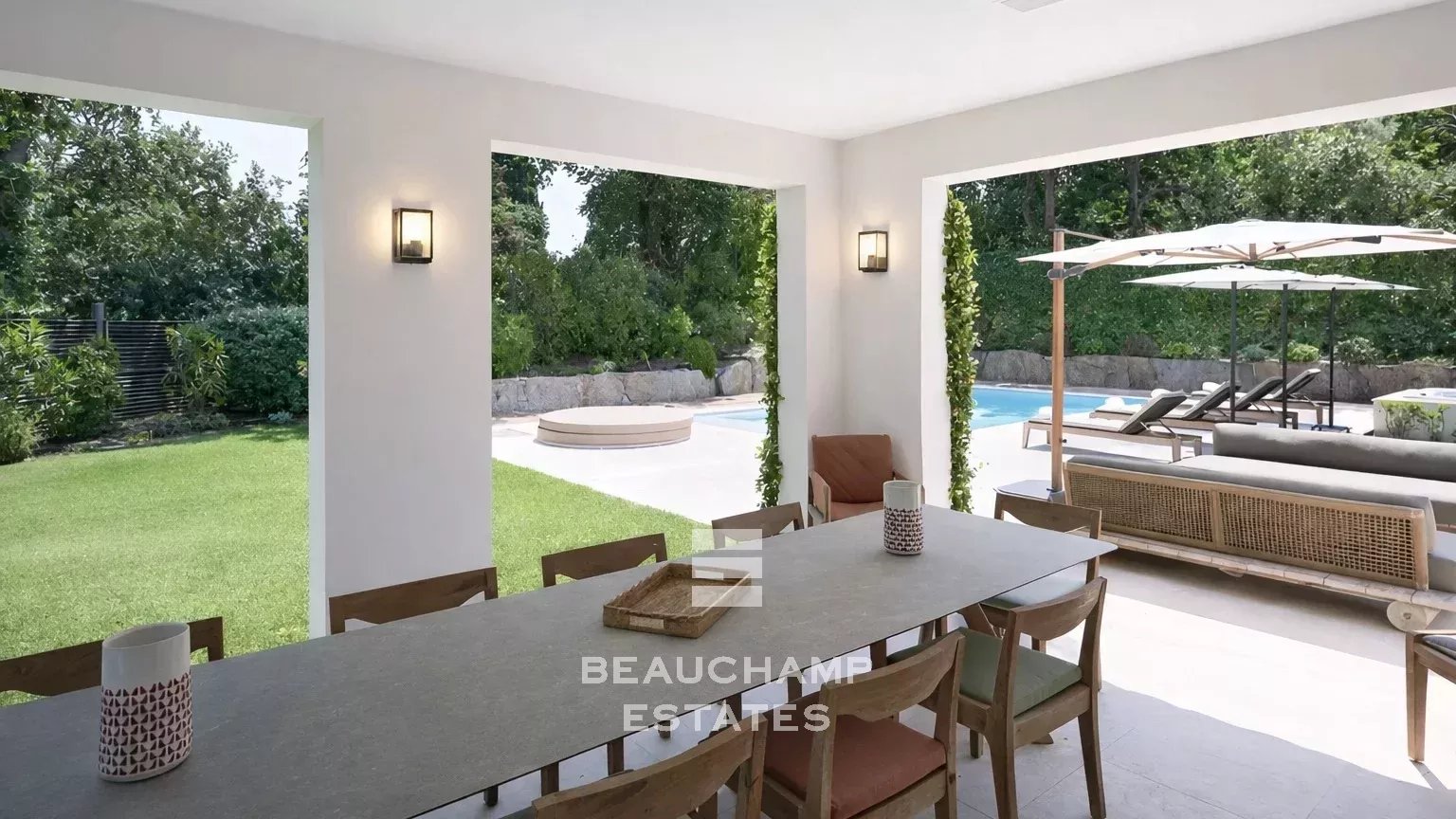 Somptueuse villa au coeur de Saint-Tropez, à pieds de la place des Lices
