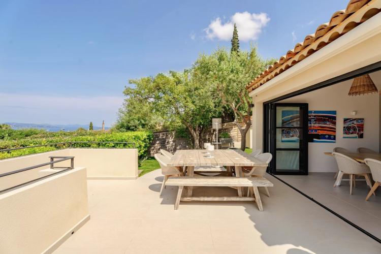 Villa vue mer à vendre à Sinopolis