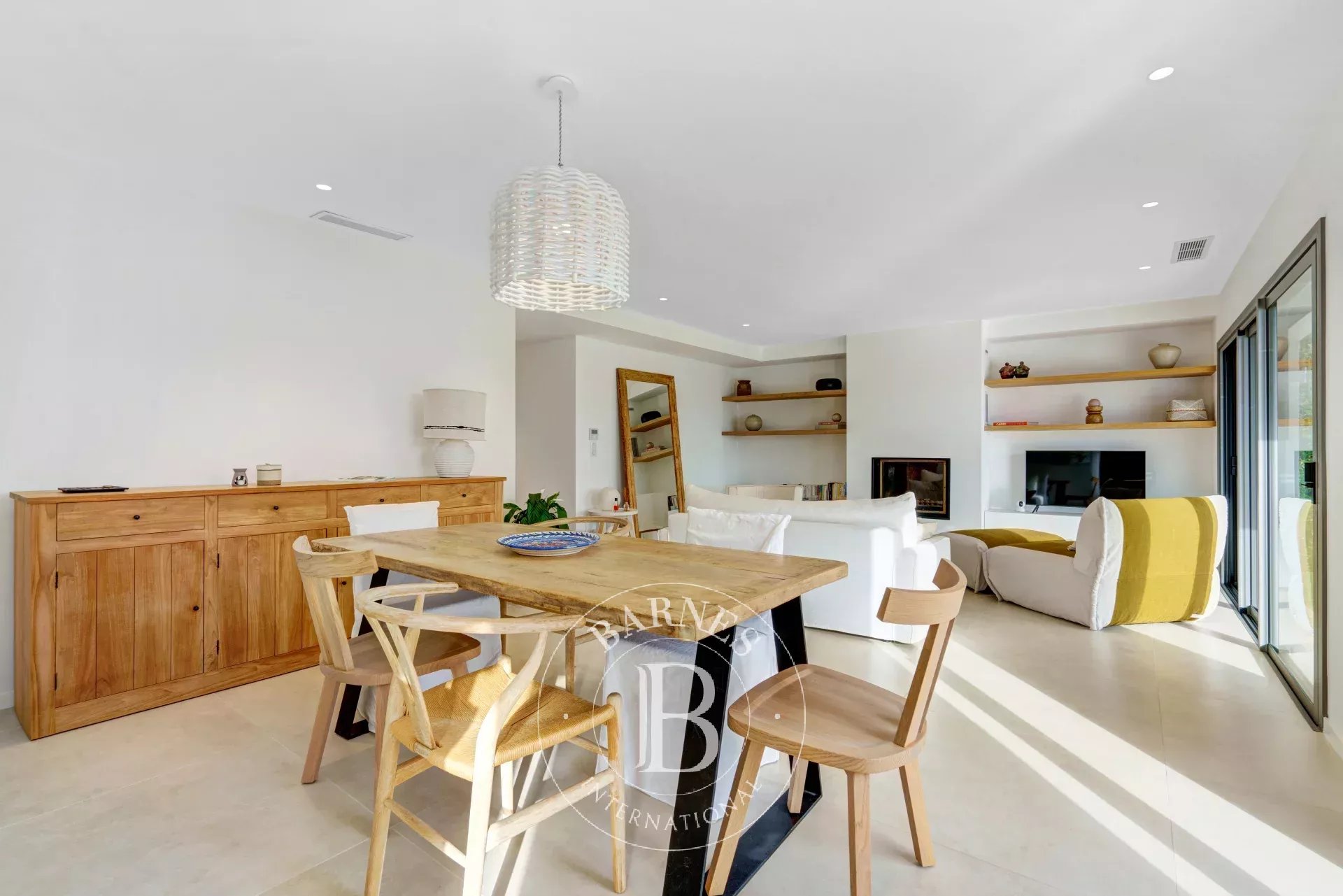 EXCLUSIVITÉ - SAINTE-MAXIME - VILLA - VUE VILLE ET MER - 3 CHAMBRES - PISCINE