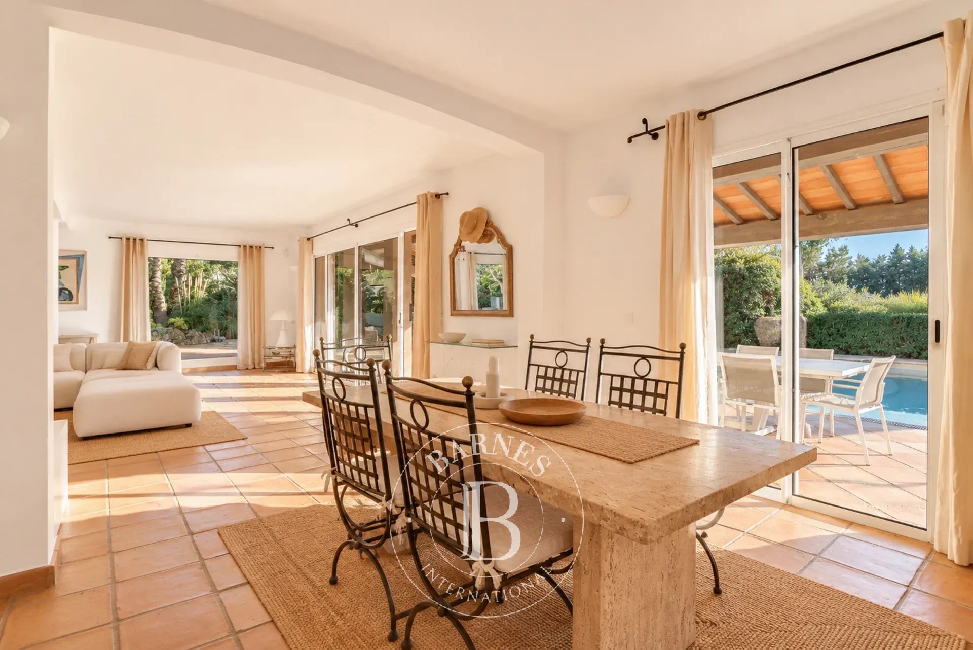 RAMATUELLE - TAHITI - VILLA PROVENCALE