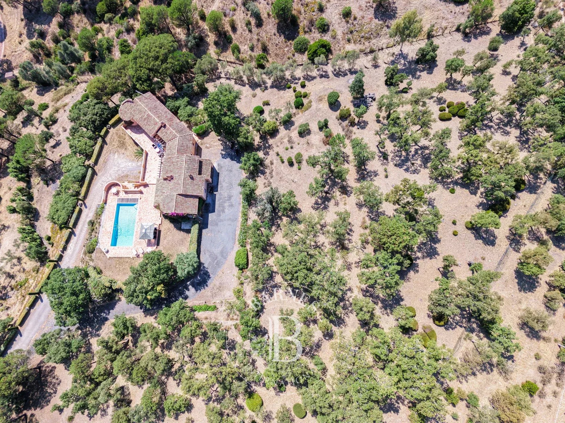 SAINTE-MAXIME - DOMAINE PRIVÉ -  VUE MER - PISCINE