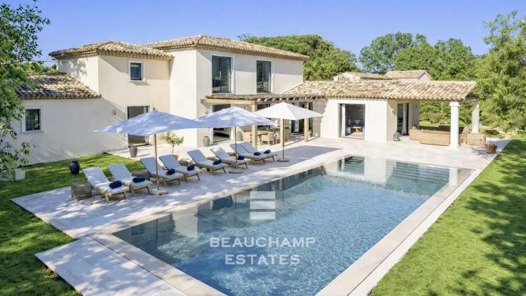 Propriété neuve à pieds de la plage des Salins et du centre de Saint-Tropez