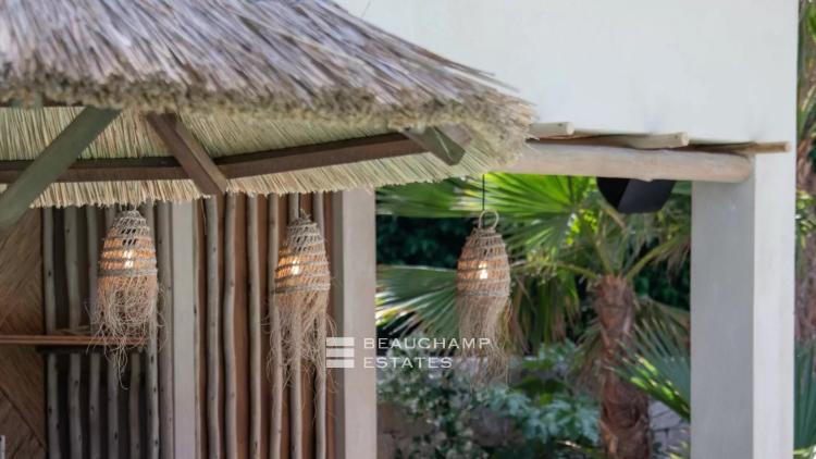 Villa luxueuse esprit balinaise située à Ramatuelle à quelques minutes des plages de Pampelonne
