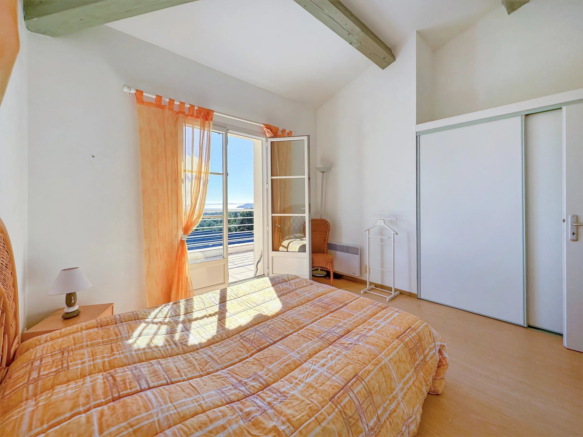 Villa vue mer à vendre proche du centre de La Croix-Valmer