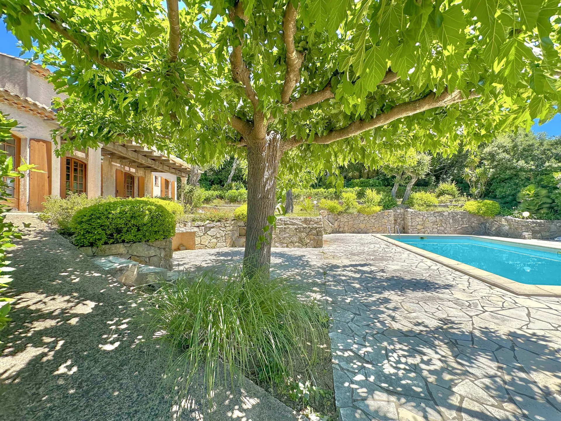 Villa à vendre à pied des plages