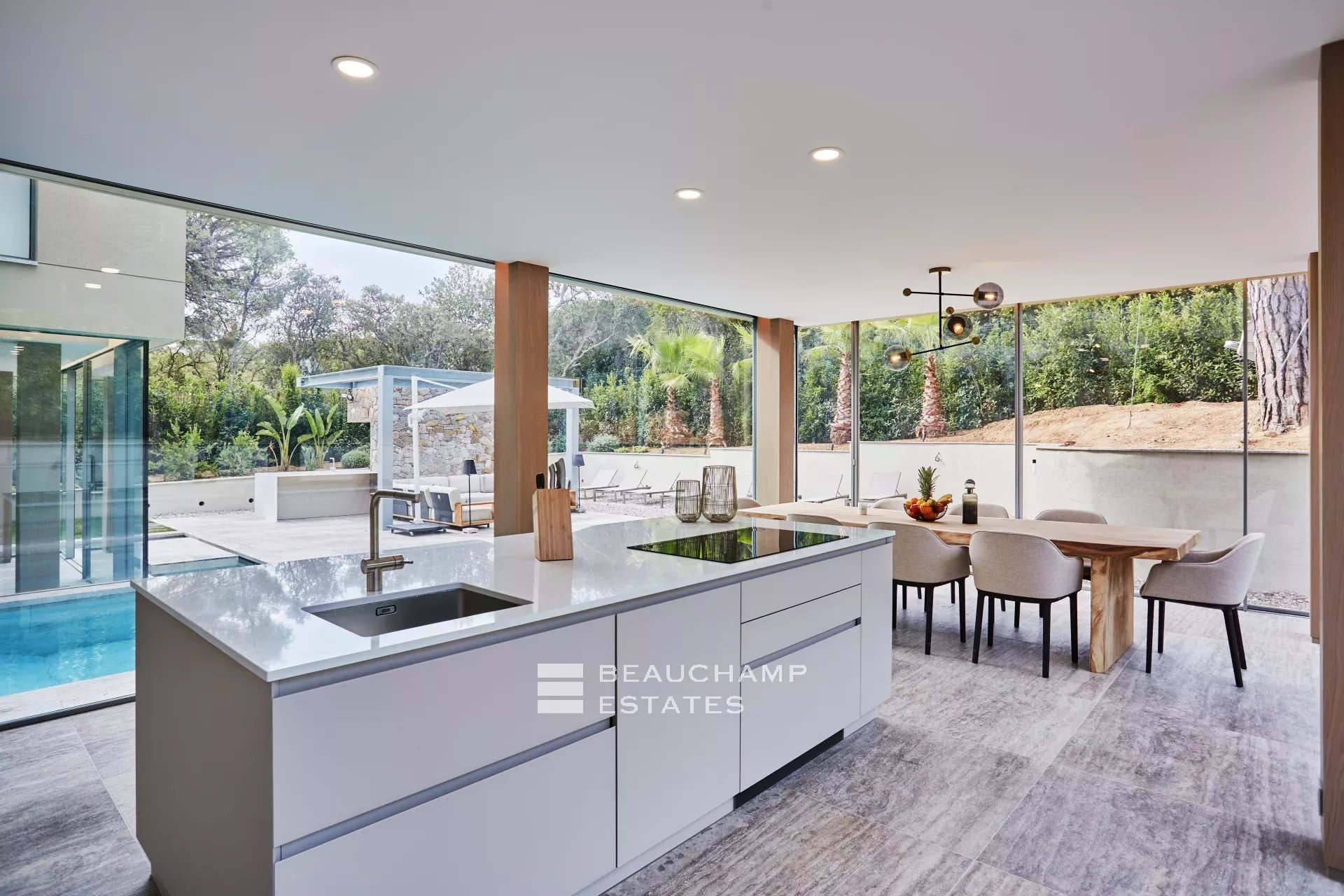 Magnifique villa dans un parc privé à Saint-Tropez