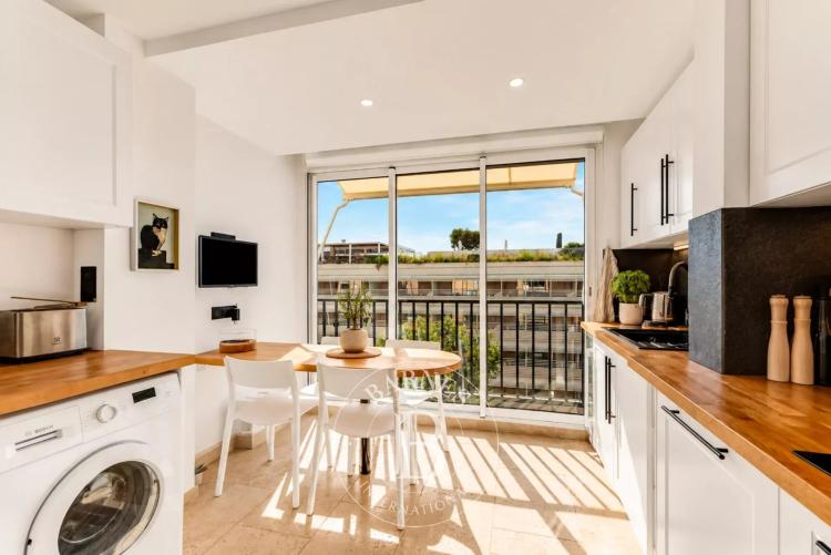 SAINT TROPEZ - APPARTEMENT 3 CHAMBRES CENTRE VILLE
