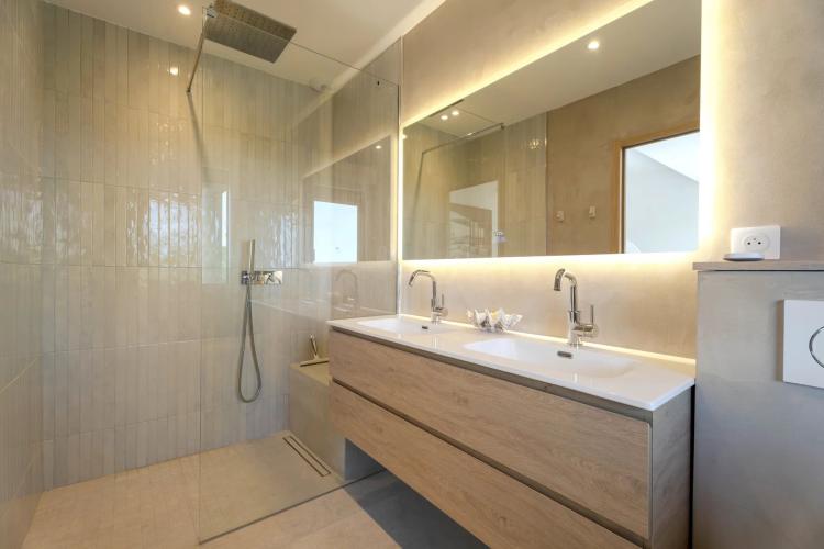Villa contemporaine vue mer à vendre à La Croix-Valmer